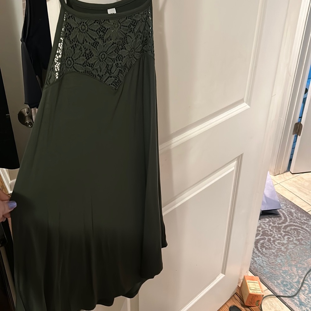 Ladies flowy army green tank